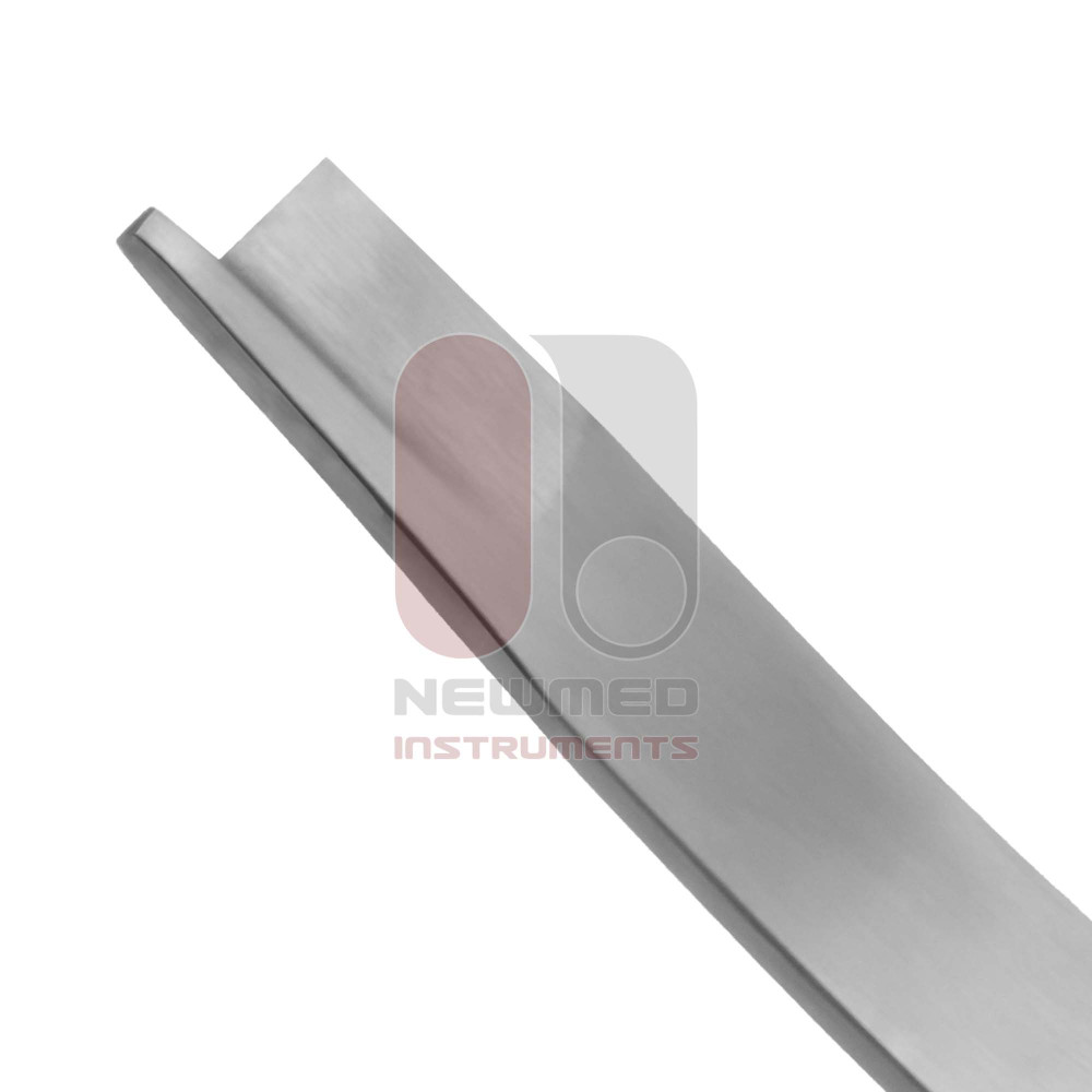 Angled Nasal Osteotome With Guard