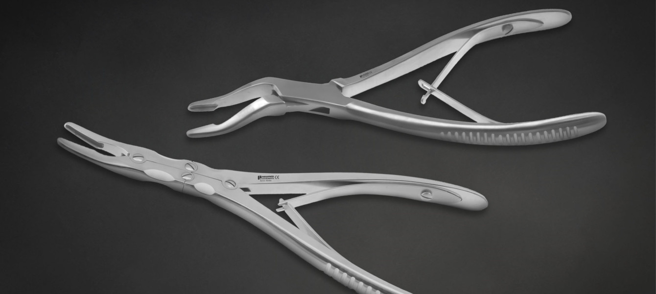 椎弓切除術用鉗子