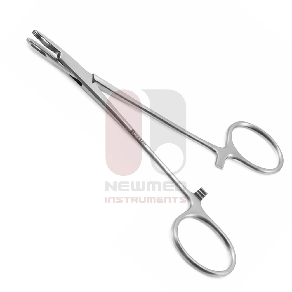 Collier Needle Holder
