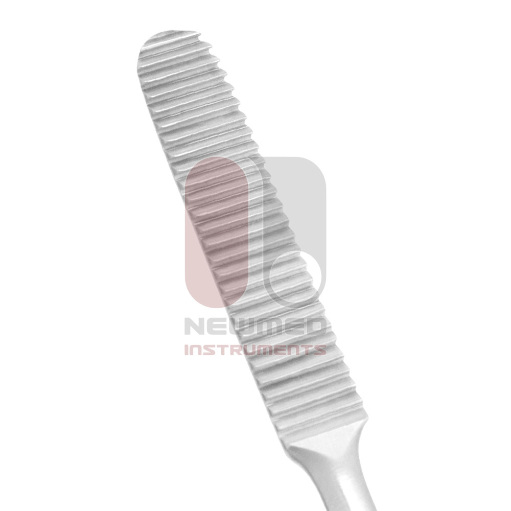 コトル鼻やすり下向き切削、細かい歯 コトル鼻やすり下向き切削、細かい歯