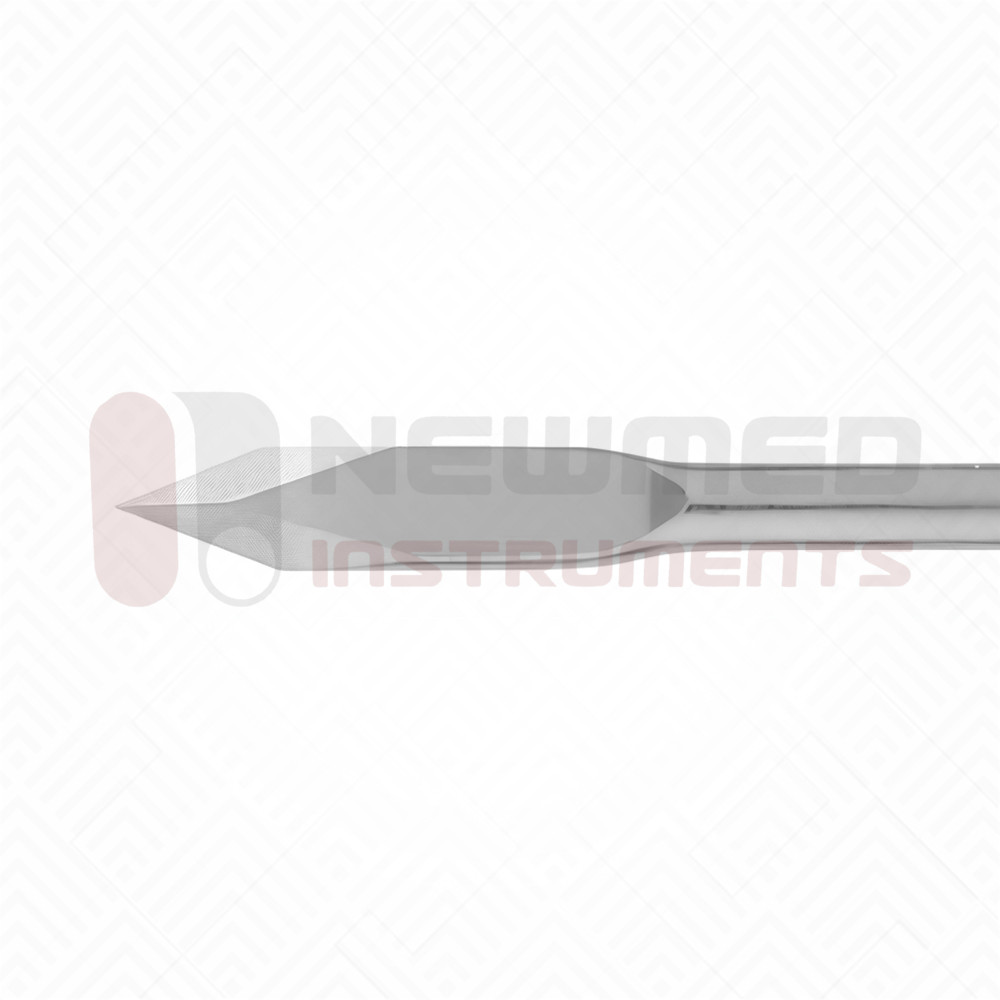 Reusable MicroEdge Myringotomy Arrow Blade, double cutting edge with round malleable shaft Reusable MicroEdge Myringotomy Arrow Blade, double cutting edge with round malleable shaft
