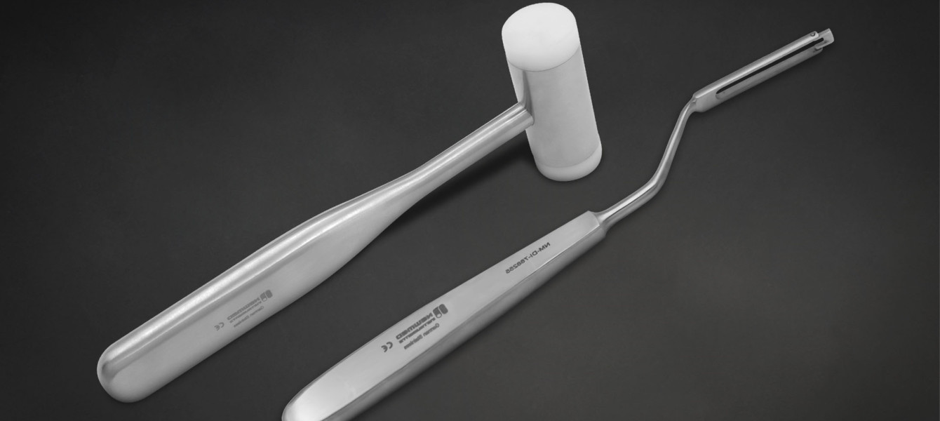 Knives - Saws - Mirrors - Mallets Knives - Saws - Mirrors - Mallets