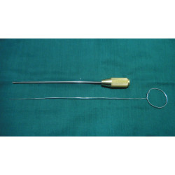 Estilete para Limpeza de Cânulas de Lipoaspiração